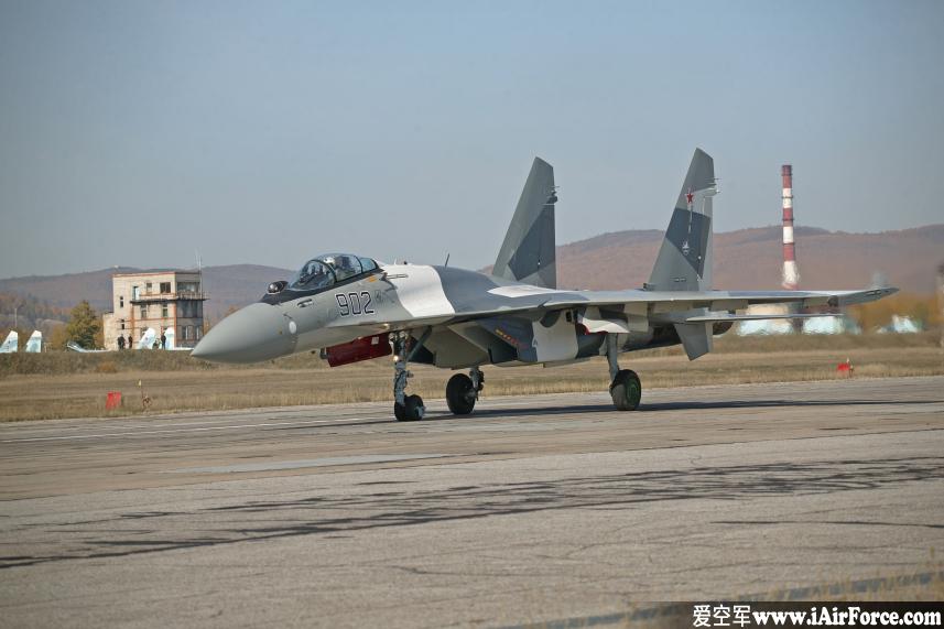 苏-35 地面滑行 Su-35